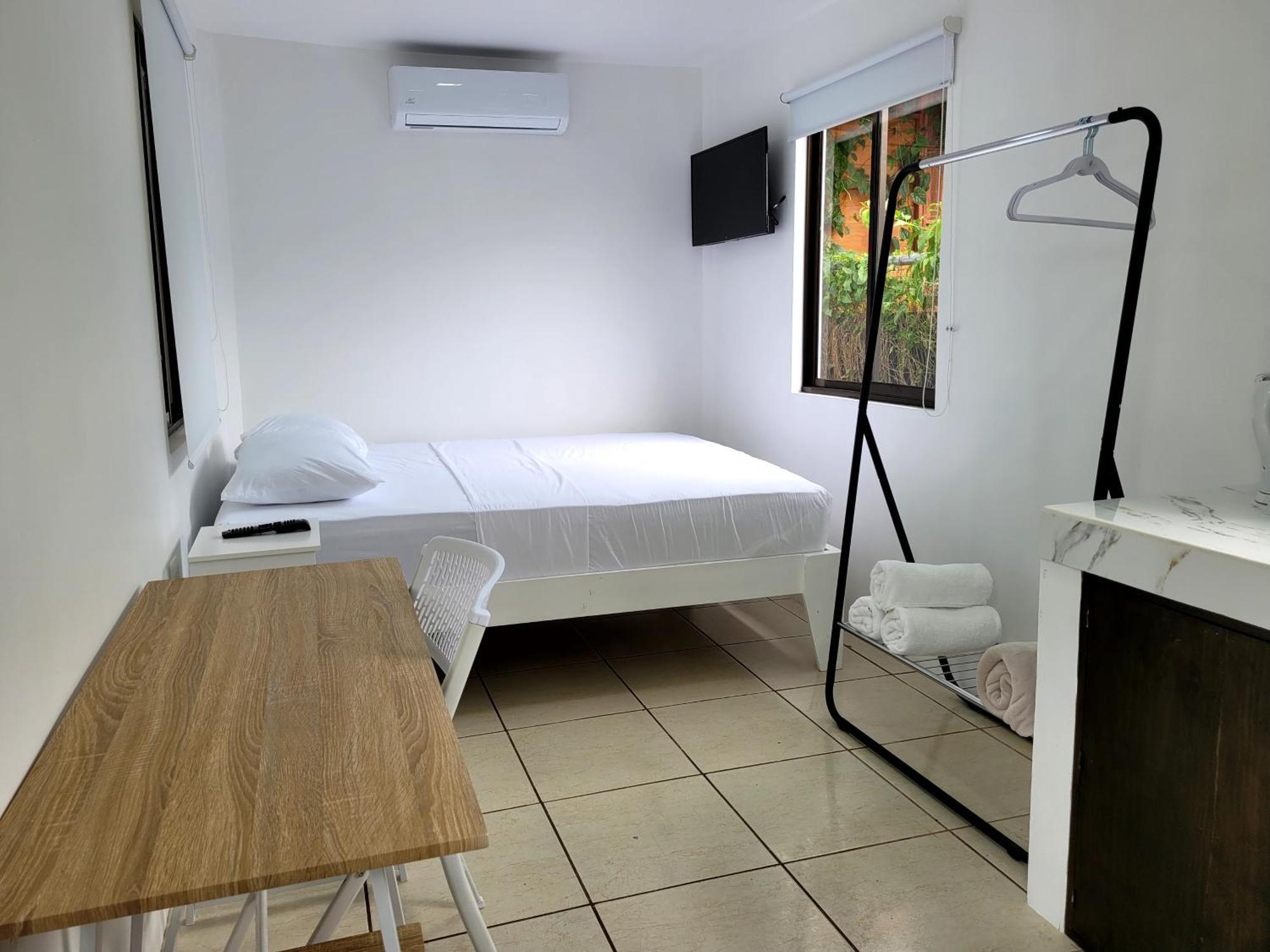 La Fonda Apartments La Fortuna Bagian luar foto